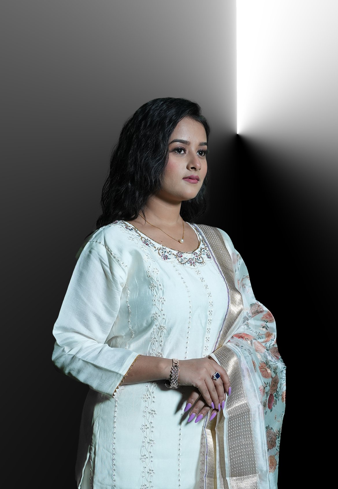 white hand work Kurta Set - Image 2